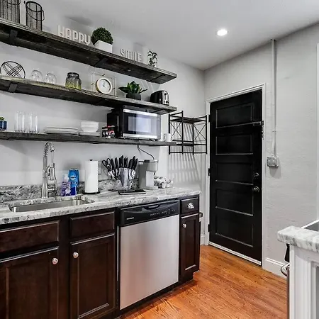Charming, Happy 1-Bed Oasis: Rva Retreat Awaits! Apartment Richmond Exterior photo